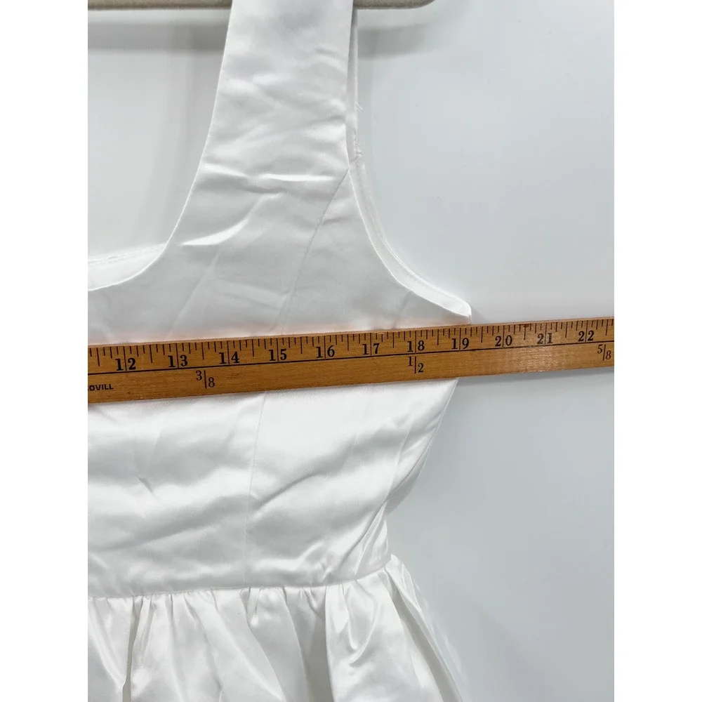 Lulus White Satin Bubble Hem Mini Dress Sleeveless Scoop Neck XL New - Picture 8 of 9